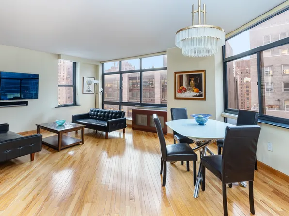 303 East 43rd Street image 1 of 14