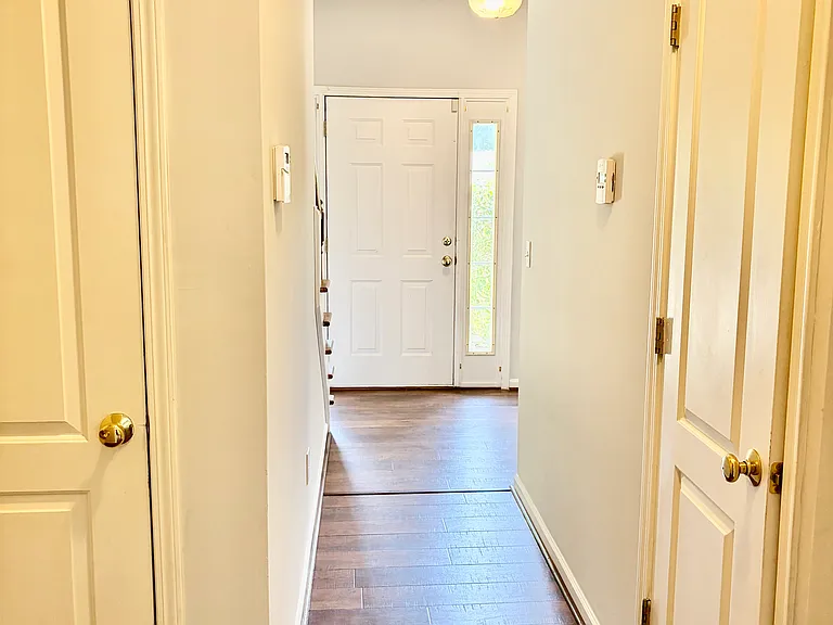 3935 Blairwood St — Photo 3