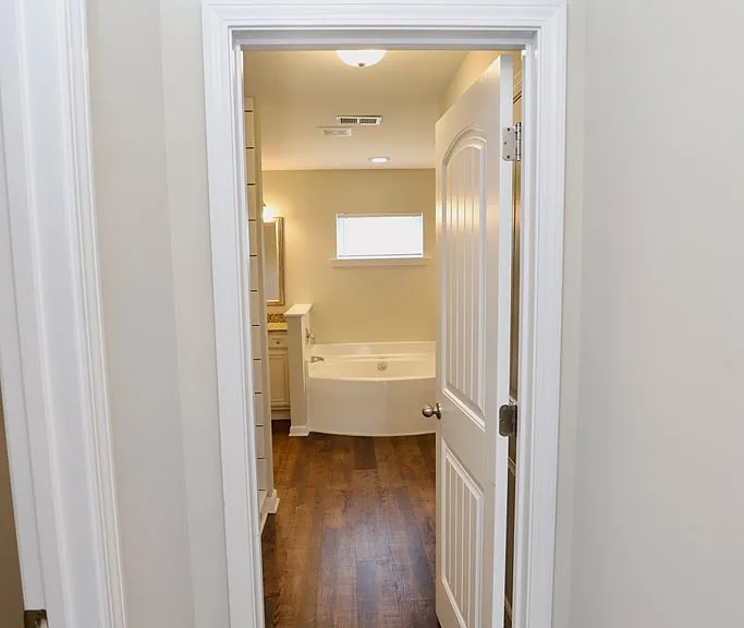 3680 Moseley Dr — Photo 39