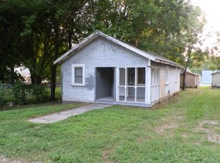 1920 N Lyon Ave, Springfield, MO 65803