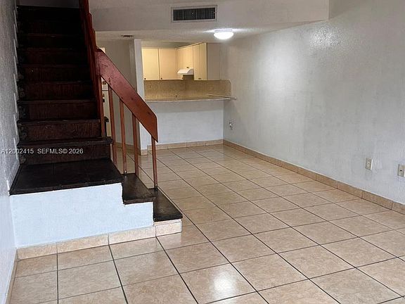 4th image of 180 Royal Palm Rd APT 216