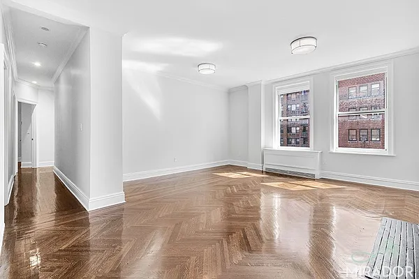 Rented by Mirador Real Estate | media 32