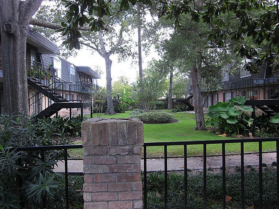 1st image of 9015 Gaylord Dr APT 62