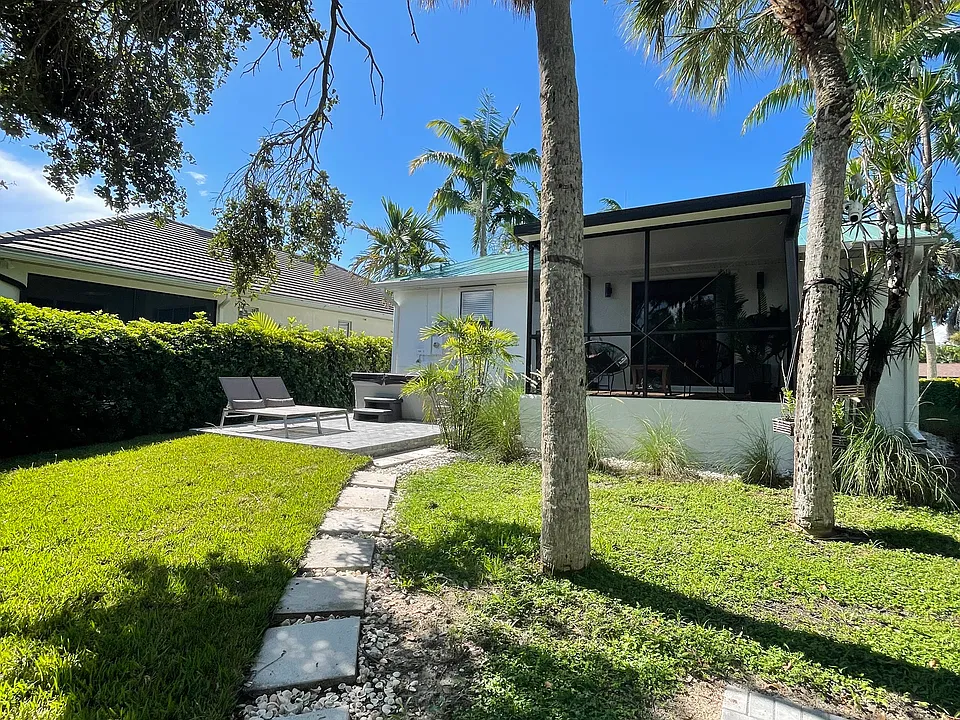 509 96th Ave N