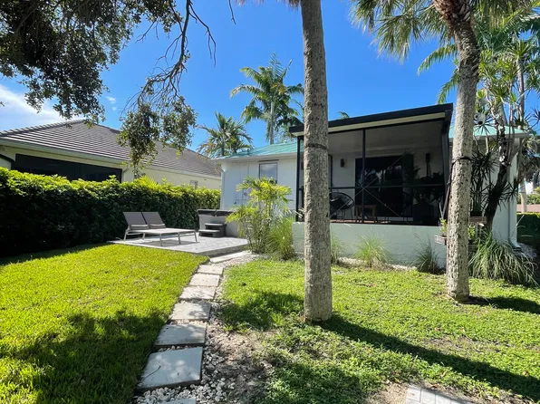 509 96th Ave N, Naples, FL 34108