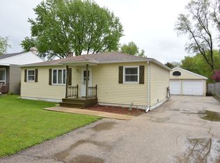 8709 Acorn Path, Wonder Lake, IL 60097