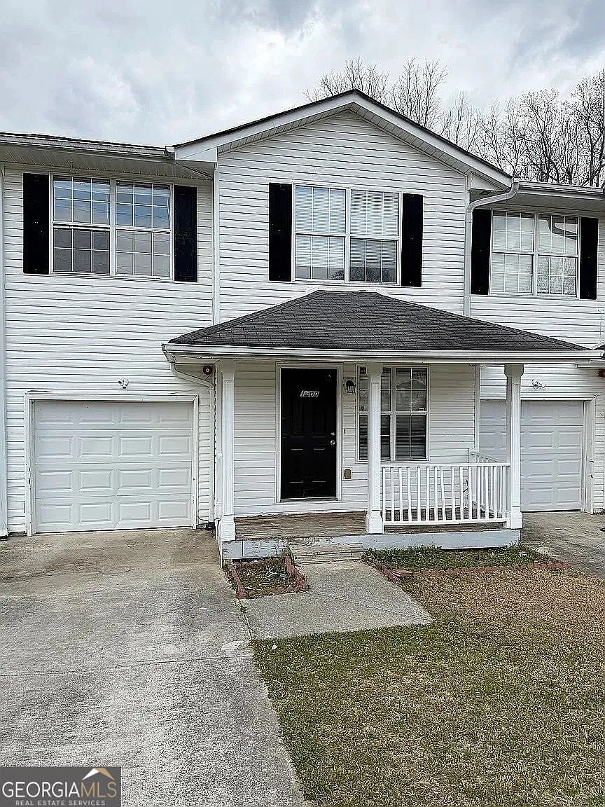 3 bed, 2.0 bath, 1500 sqft, $2,000 — Photo 1