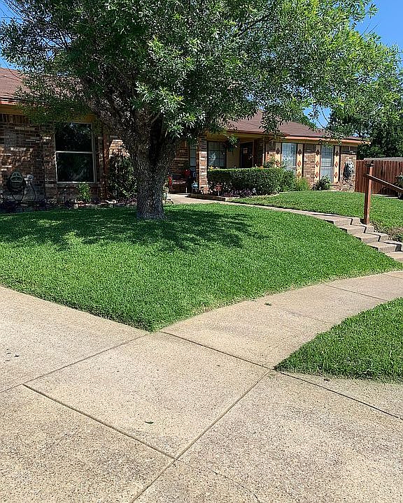 1st image of 1053 Stableway Ln