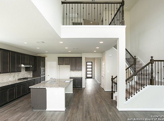 4th image of 10631 Tranquille Place