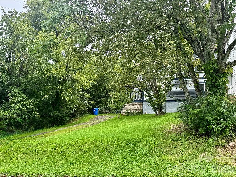 2nd image of 20 Roberts St