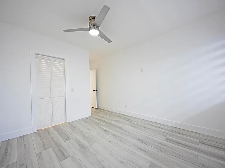 350 75th St #203 — Photo 18