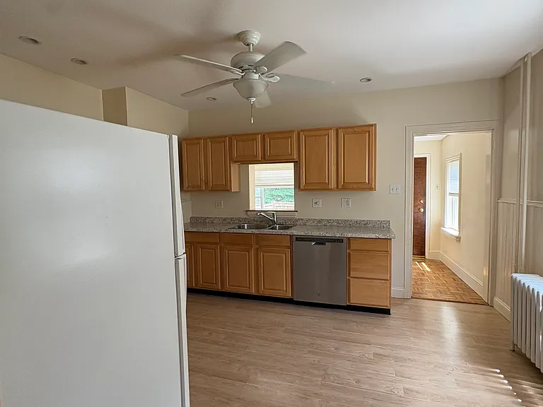 806 Pleasant Ave — Photo 6