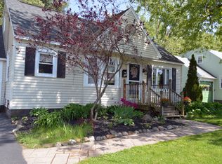 105 Van Mara Dr, North Syracuse, NY 13212