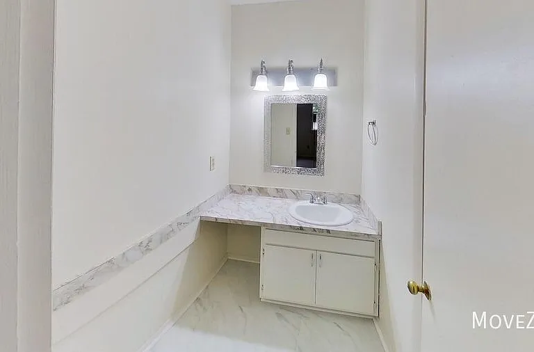 5805 Nottoway Ct #D — Photo 25