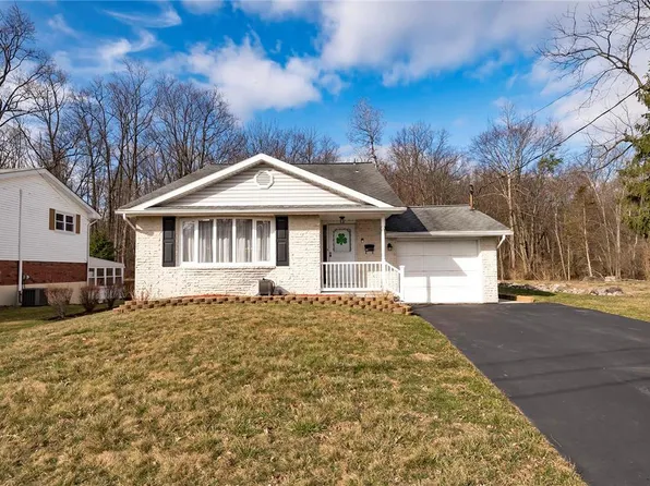 360 N 9th St, Bangor, PA 18013