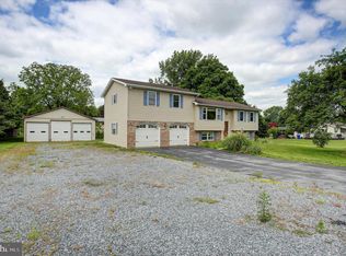 7170 Ruritan Dr, Chambersburg, PA 17202