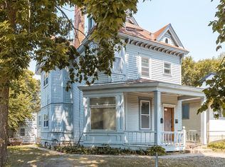 677 Sims Ave, Saint Paul, MN 55106