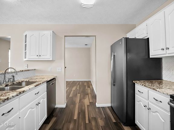 5th image of 1815 Foster Ave