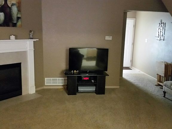 2nd image of 703 SE 13th St #162C
