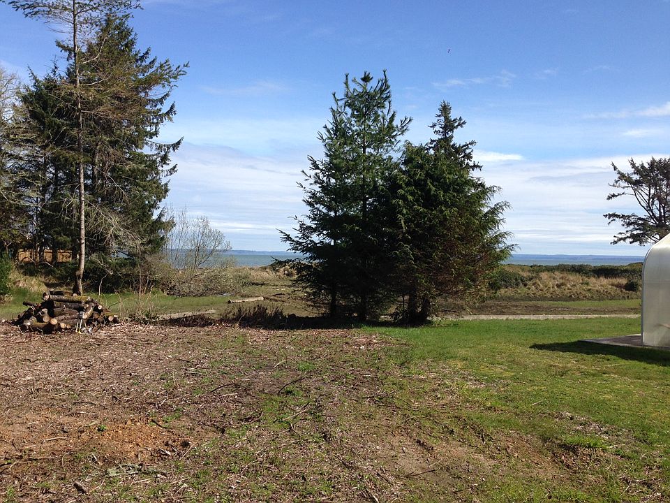 1st image of 757 Wakina Loop SE