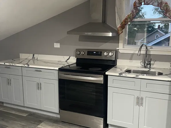 9 Ridge St Unit 2, Waterbury, CT 06706