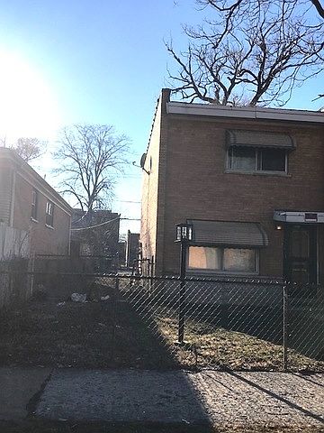 2nd image of 8024 S Union Ave