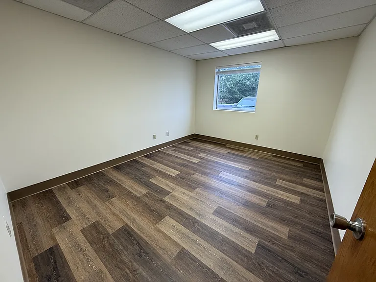 1230 Woodland Dr #117 — Photo 10
