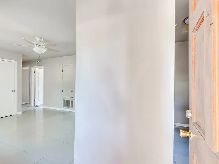 501 Krebs Ln — Photo 6