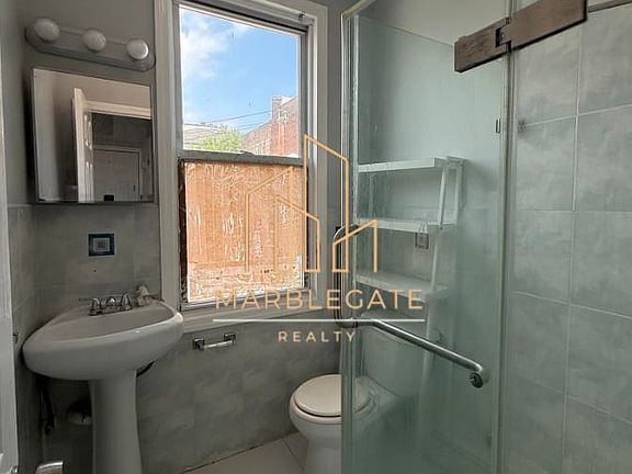 5th image of 1215 43rd St #6F