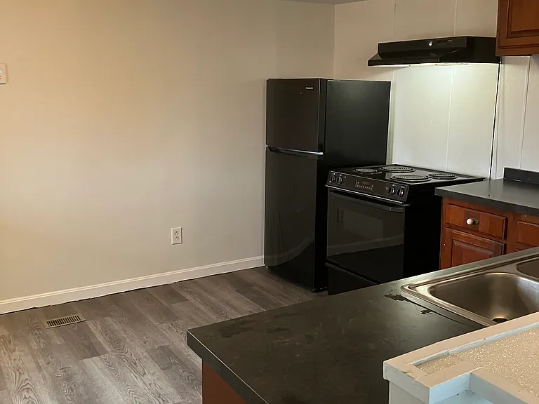 37 Brandt Dr — Photo 3