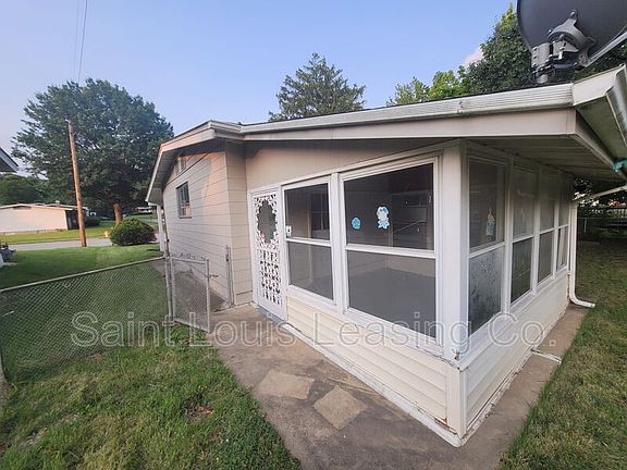 4th image of 1518 Champlin Dr