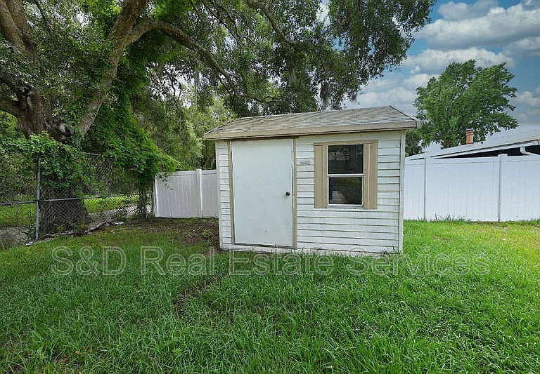 907 Swann Dr — Photo 48