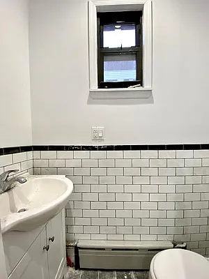 Rented by Parlor Real Estate Corp | media 21