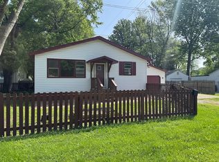 812 Dewey St, Belleville, IL 62221