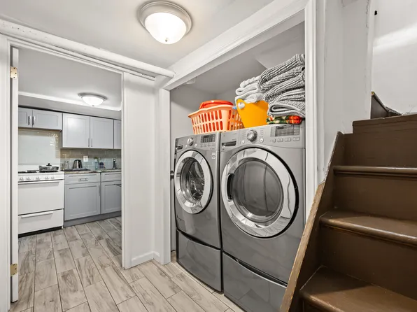 234 East 54th Street image 17 of 30