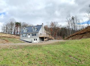 196 Big Bend Beach Rd, Everett, PA 15537