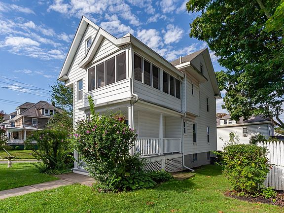 2nd image of 238 Ringgold St #1