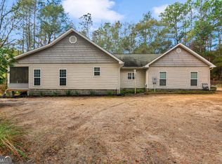 290 Beth Dr, Jesup, GA 31545