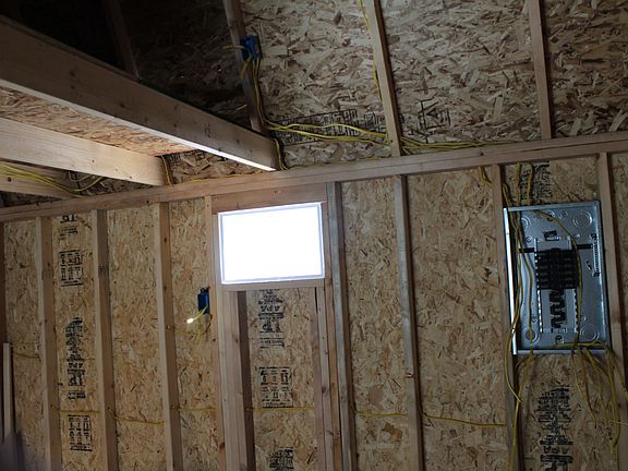 3rd image of 140 23rd Ave