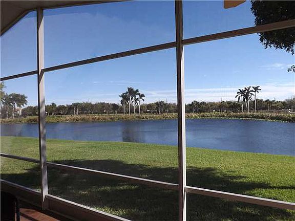 2nd image of 12692 Coral Lakes Dr