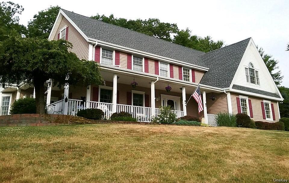 2nd image of 1 Odell Dr