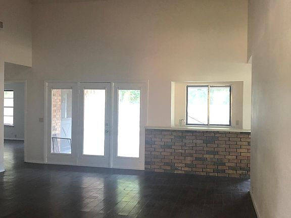 5th image of 1337 Brookfield Ln