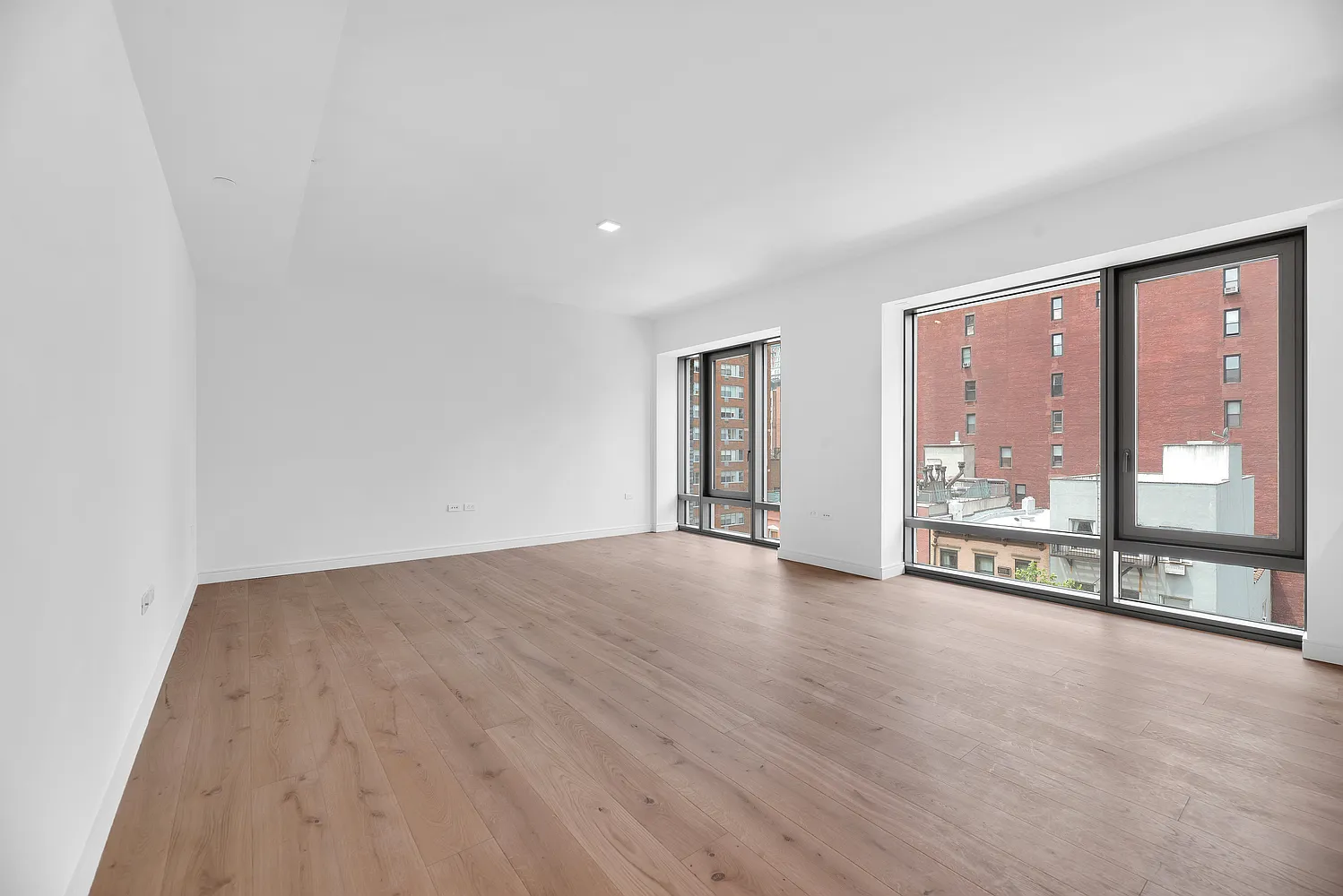 200 East 21st Street — Photo 2