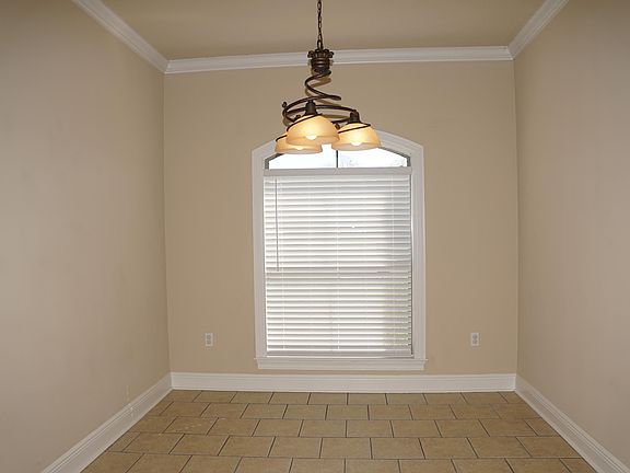 2nd image of 13057 Oakberry Ln