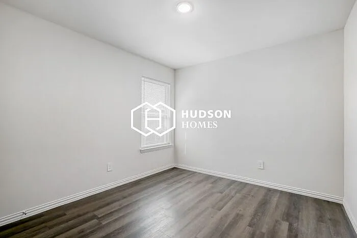 417 Shorty St — Photo 8