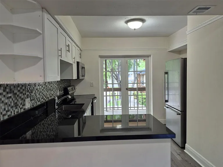 214 Wimbledon Lake Dr #57 — Photo 8
