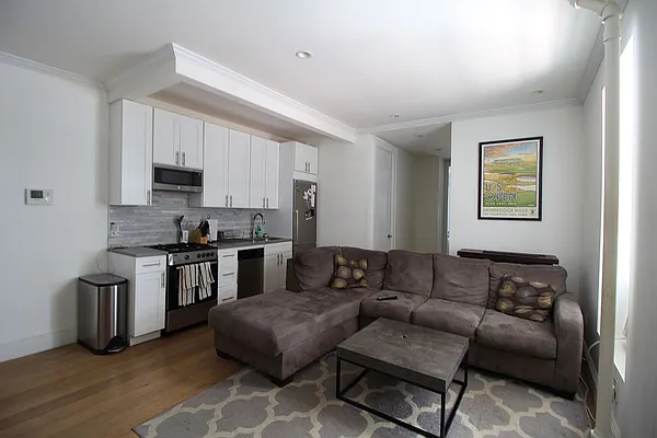 Rented by Julianna Realty Corp | media 26