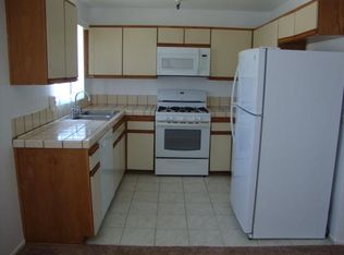 4459 W 142nd St APT 3, Hawthorne, CA 90250