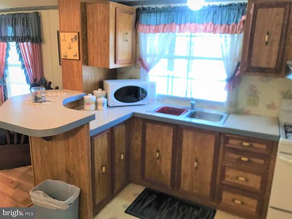 5th image of 37219 Alabama Dr