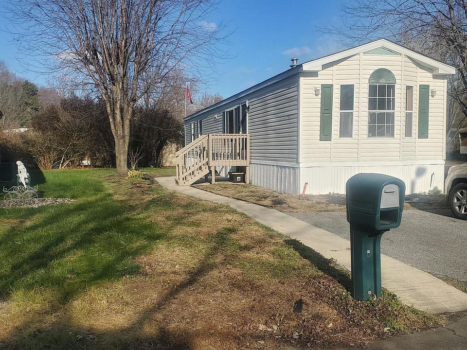 1st image of 201 Truman Ave
